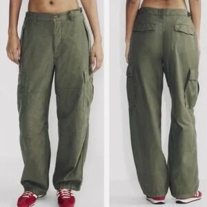 Aritzia TNA Supply Cargo Pant in Army Green Size‎ 6 NWT
